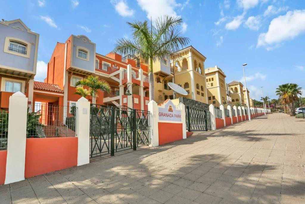 阿罗纳Luxury House Granada Park别墅 外观 照片